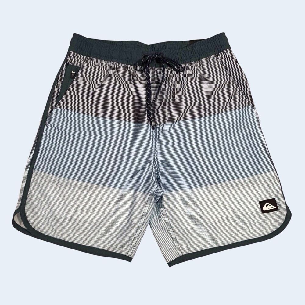 Quicksilver Swim Trunks Mens Small Blue Gray Striped UPF 50 Stretch Lined NWT